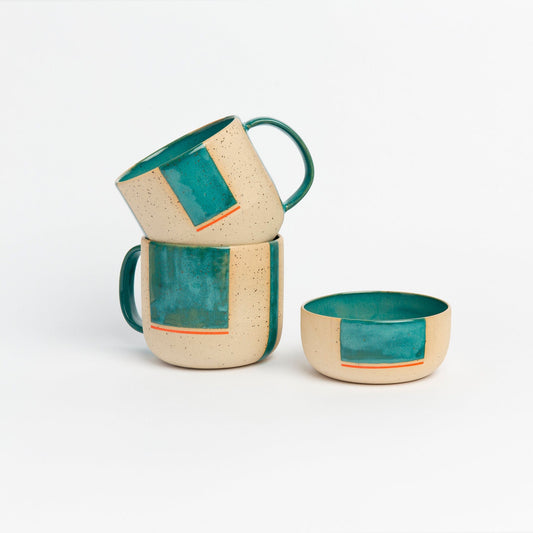 Extra Large Green Stoneware Mug Handcrafted Tea Cup Perfect for Coffee & Tea Lovers Unique Pottery Gift with a Beautiful Rustic Design