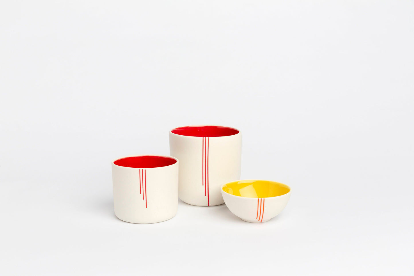 Porcelain Coffee Cup Minimalist Tumbler Modern Bright Tea Cup Artisan Porcelain Cup Perfect Barista Mug for Coffee and Tea Lovers