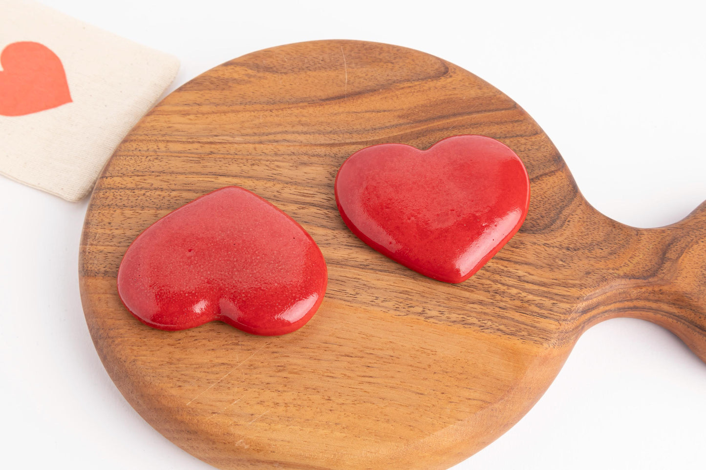 Ceramic Pocket Hug Valentine Wedding Favor Red Glossy Love Reminder Handmade Stoneware Comfort Token Unique Keepsake Heart Token