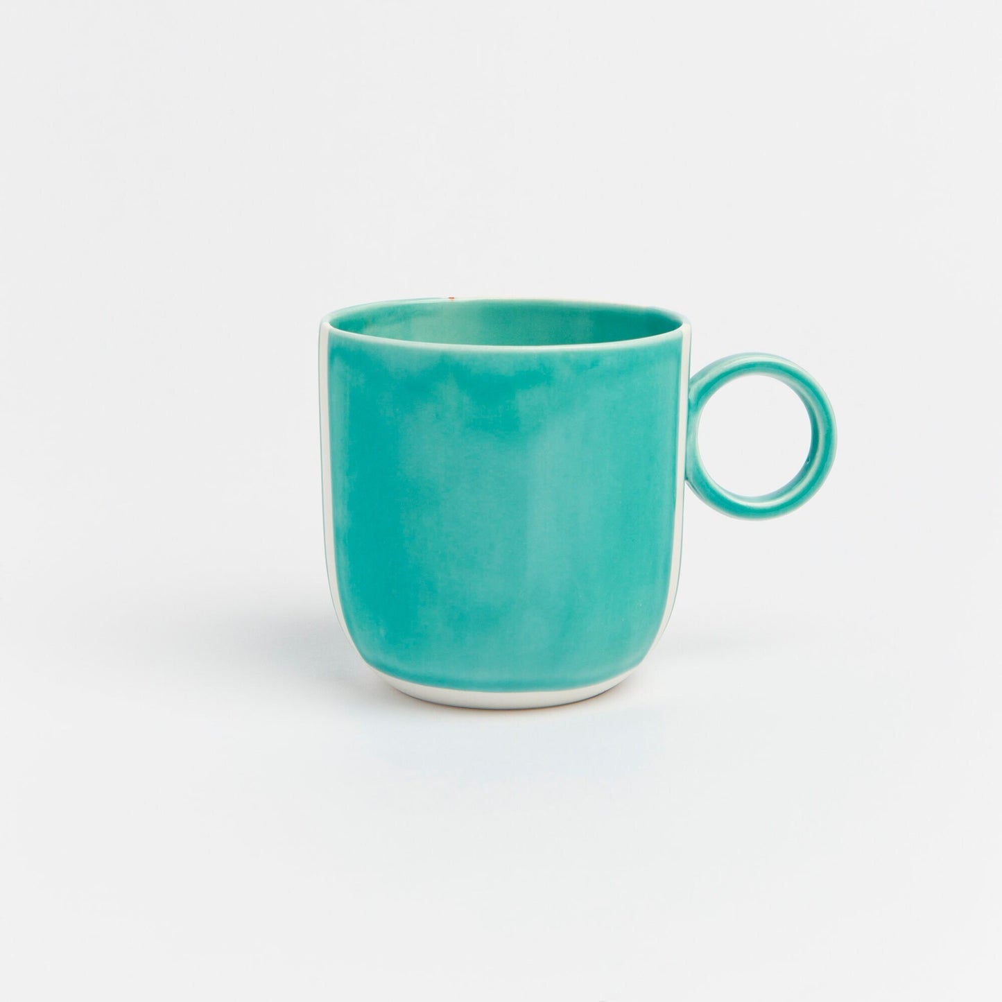 Modern Porcelain Tea Cup Artisan Porcelain Pottery Cup Perfect Gift for Coffee Lovers Elegant Design for a Unique and Thoughtful Present